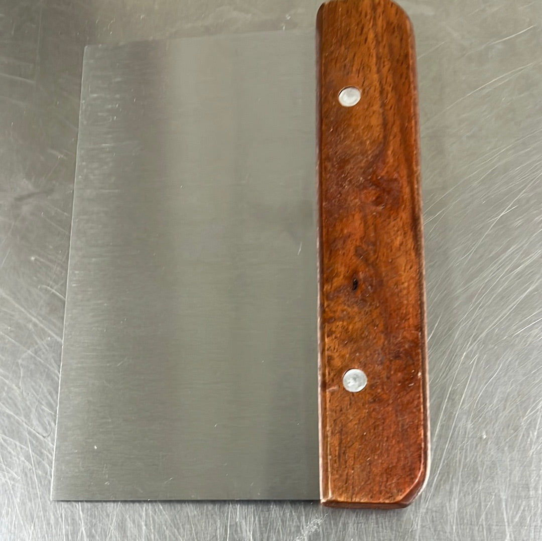 METAL DOUGH SCRAPER